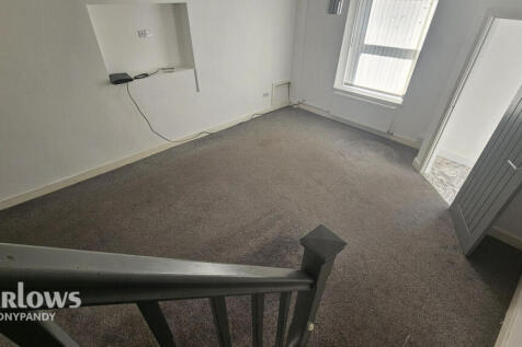 Lloyd Street, Gelli, Pentre CF41 3 bed end of terrace house for sale