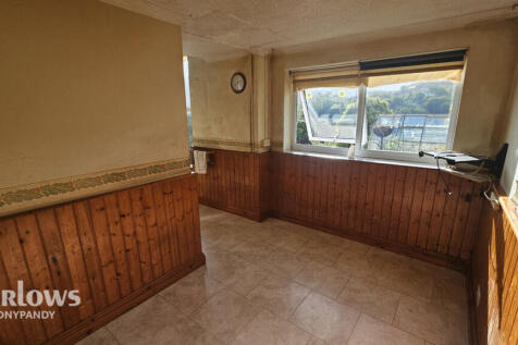 High Street, Gilfach Goch, Porth CF39 4 bed detached house for sale