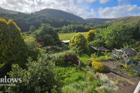 High Street, Gilfach Goch, Porth CF39 4 bed detached house for sale