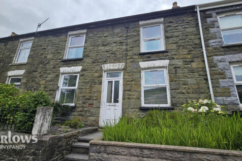 East road, Tylorstown, Ferndale CF43 3 2 bed terraced house for sale