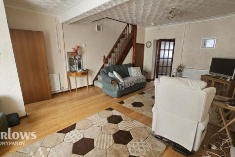 Maerdy Road, Maerdy, Ferndale CF43 2 bed end of terrace house for sale