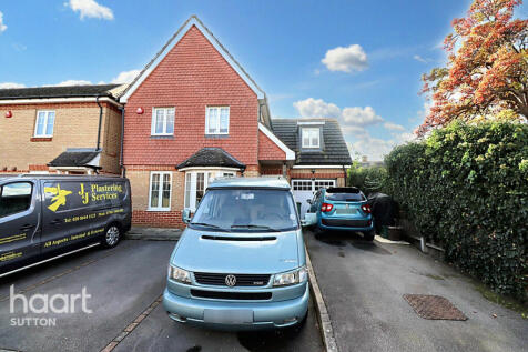 Farrier Place, Sutton 4 bed detached house for sale