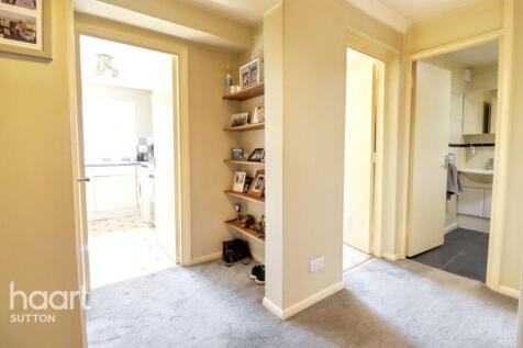 Cheam Road, Sutton 1 bed apartment for sale