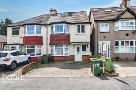 Gander Green Lane, Sutton 1 bed maisonette for sale