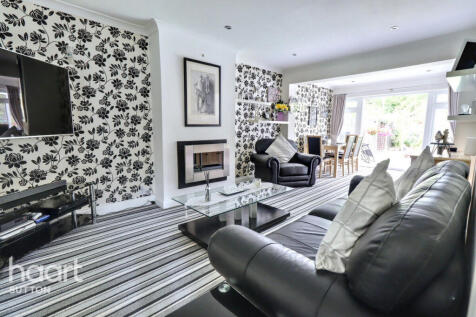 Burford Road, Worcester Park 3 bed bungalow for sale