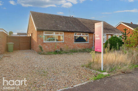 2 bedroom semi-detached bungalow for sale