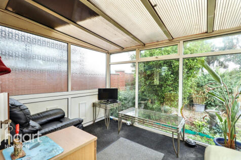 West Acre Drive, Norwich 2 bed bungalow for sale
