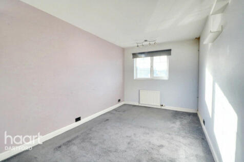 Henderson Drive, Dartford 2 bed end of terrace house for sale