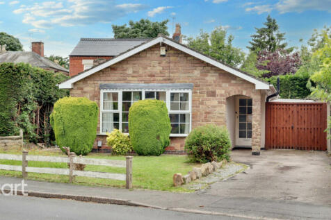 2 bedroom detached bungalow for sale