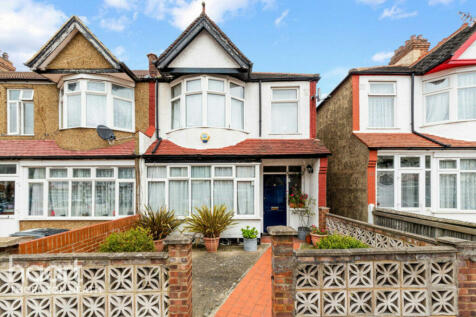 Mayfield Road, Thornton Heath 3 bed end of terrace house for sale