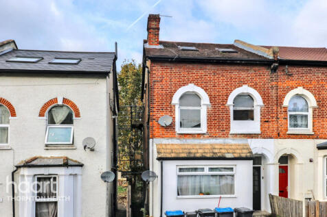 Grange Park Road, Thornton Heath 2 bed character property for sale