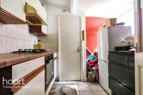 Furze Road, Thornton Heath 1 bed flat for sale