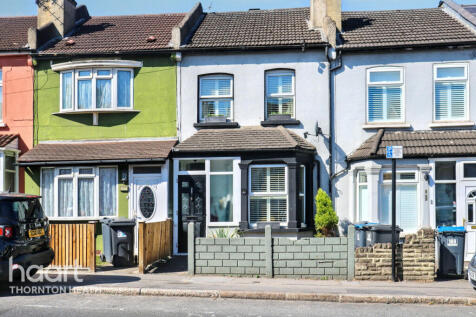 Parchmore Road, Thornton Heath 2 bed terraced house for sale