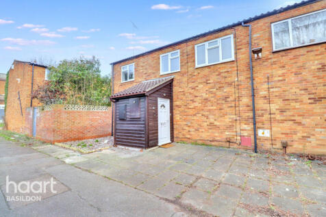 Maydells, Basildon 3 bed end of terrace house for sale