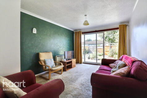 Holgate, Basildon 2 bed bungalow for sale