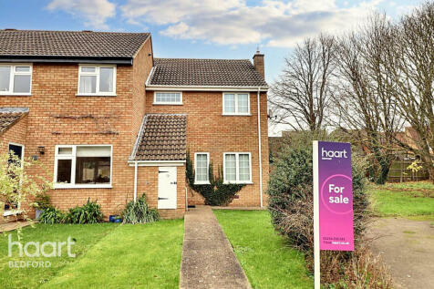 Huntsmans Way, Bedford 3 bed end of terrace house for sale