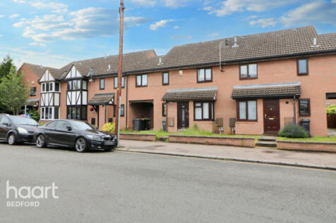 Hurst Grove, Bedford 2 bed terraced house for sale