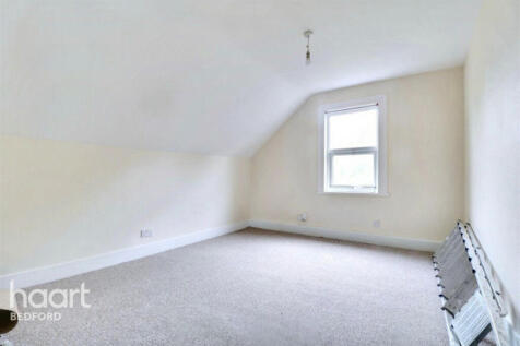 Shakespeare Road, Bedford 2 bed flat for sale