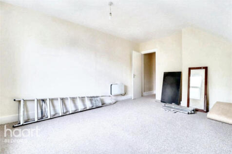 Shakespeare Road, Bedford 2 bed flat for sale