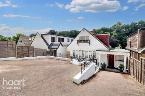 The Grove, Biggin Hill 3 bed detached house for sale