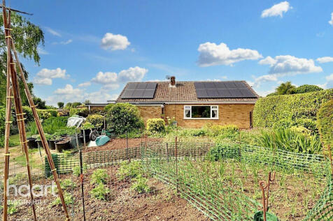 Malan Close, Biggin Hill 3 bed detached bungalow for sale