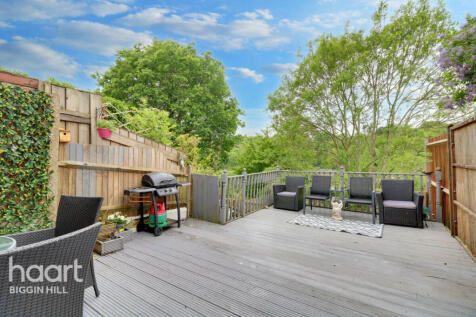 Scarborough Close, Biggin Hill 2 bed terraced house for sale