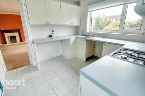 Harwich Close, Lincoln 3 bed detached bungalow for sale