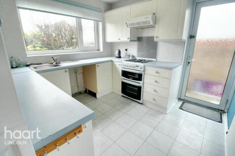 Harwich Close, Lincoln 3 bed detached bungalow for sale