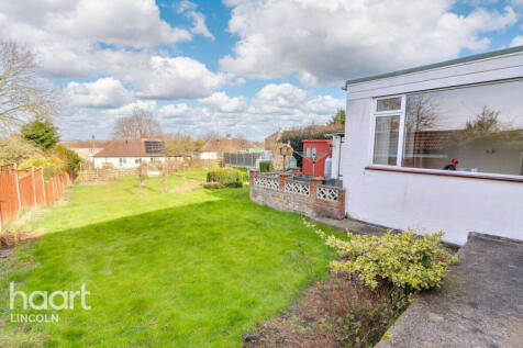 Park Crescent, Washingborough 3 bed detached bungalow for sale