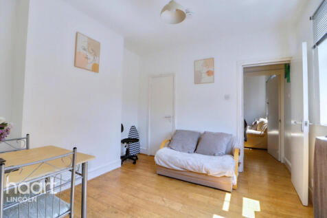 St Andrews Street, Lincoln 2 bed terraced house for sale