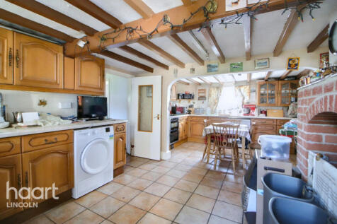 High Street, Sutton On Trent 6 bed detached house for sale