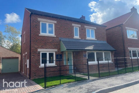 Royal Meadow, Leadenham 4 bed detached house for sale