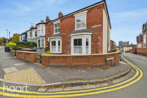 West Parade, Lincoln 4 bed end of terrace house for sale