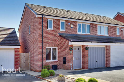 3 bedroom semi-detached house for sale