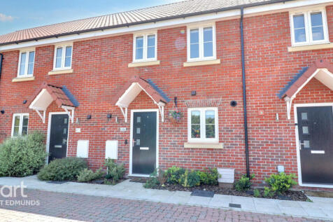 Long Gilberts Road, Elmswell, Bury st... 3 bed semi