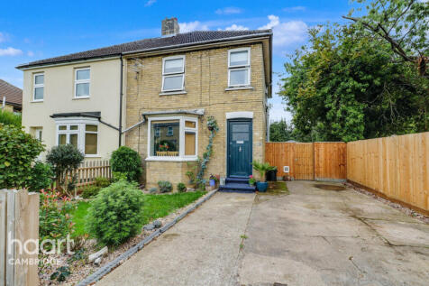 3 bedroom semi-detached house for sale
