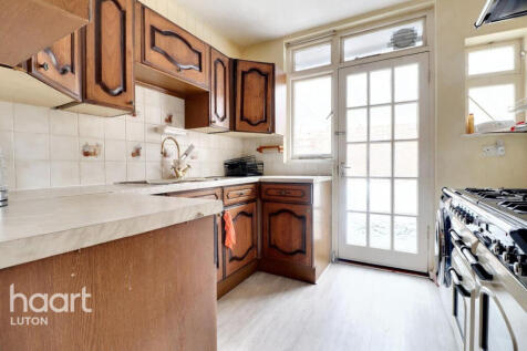 Welbury Avenue, Luton 3 bed bungalow for sale