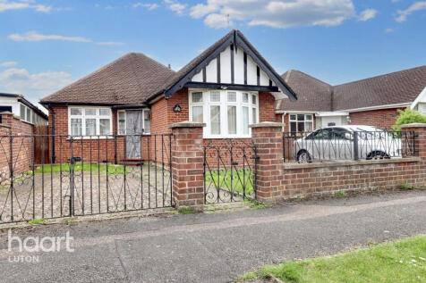 3 bedroom bungalow for sale