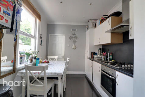 Havelock Road, Luton 3 bed terraced house for sale