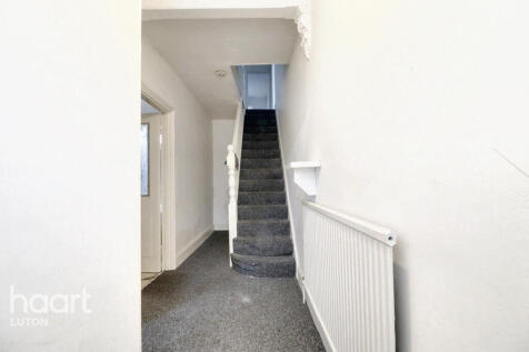 Leagrave Road, Luton 3 bed end of terrace house for sale