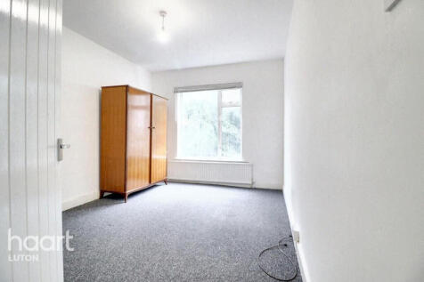 Leagrave Road, Luton 3 bed end of terrace house for sale