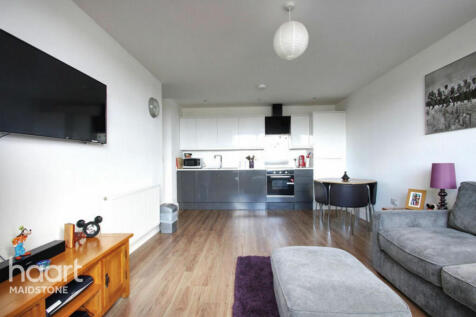 Lower stone Street, Maidstone 2 bed apartment for sale