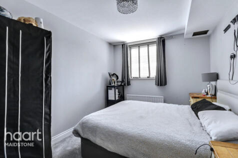 Clifford Way, Maidstone 2 bed apartment for sale