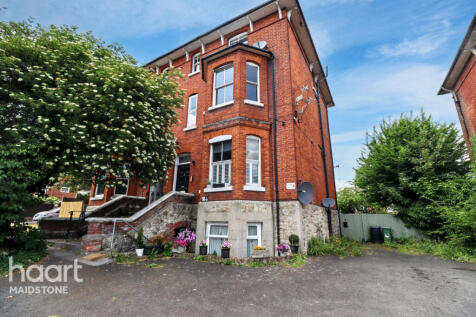 Buckland Hill, Maidstone 1 bed apartment for sale
