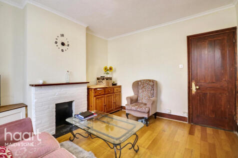 Tonbridge Road, Maidstone 3 bed terraced house for sale