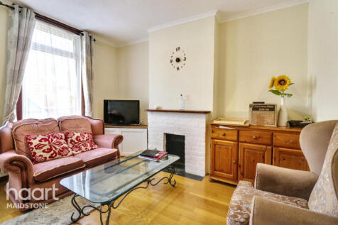 Tonbridge Road, Maidstone 3 bed terraced house for sale