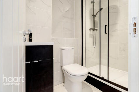 Buckland Hill, Maidstone 2 bed apartment for sale