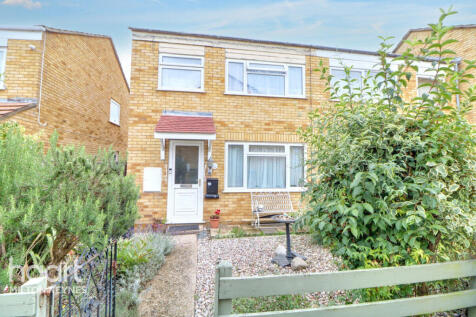 Golden Drive, Eaglestone 3 bed end of terrace house for sale