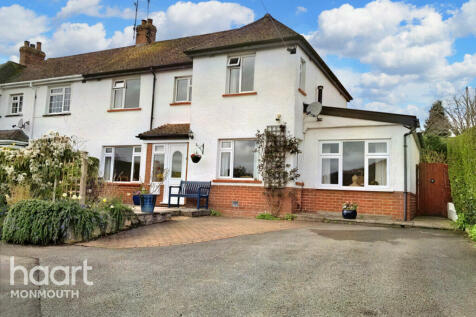 4 bedroom semi-detached house for sale