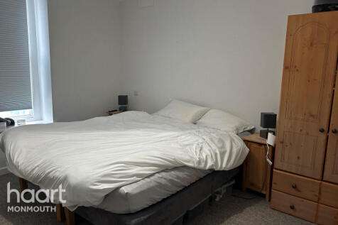 Hocker Hill Street, Chepstow 2 bed apartment for sale